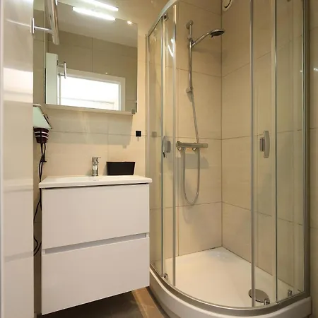 Апартаменти Awesome In