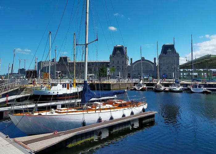 Apartamento Awesome In *